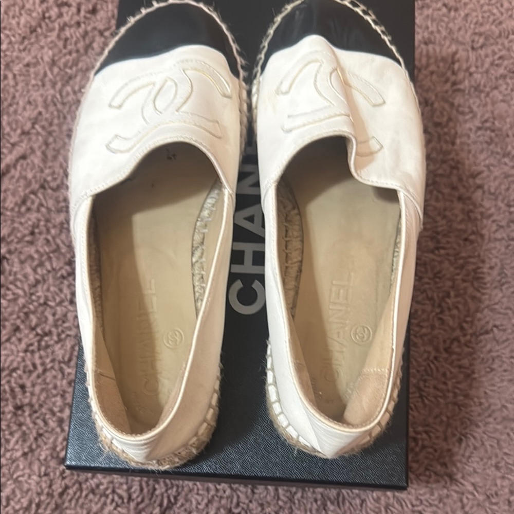 Chanel White and Black Espadrilles with Classic Style